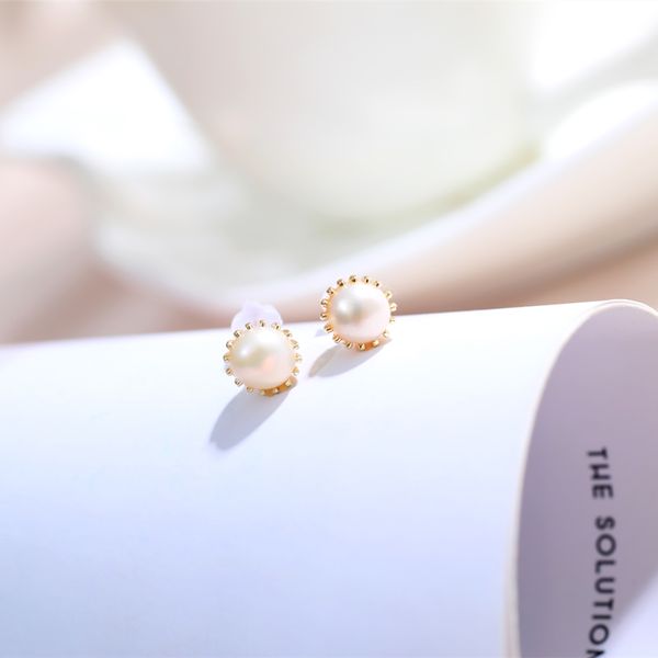 daimi pearl earrings silver 925 jewelry small flower 6-7mm natural pearl studs earrings for women gift, Golden;silver
daimi pearl earrings silver 925 jewelry small flower 6-7mm natural pearl studs earrings for women gift, Golden;silver