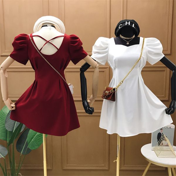 luosha лета женщин втулки слойки squar воротник линия платье женский сексуальный criss cross backless сладкое платье отдыха партии vestidos, Black;gray
luosha лета женщин втулки слойки squar воротник линия платье женский сексуальный criss cross backless сладкое платье отдыха партии vestidos, Black;gray
