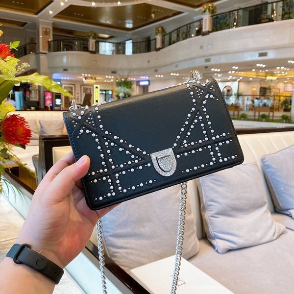 dior лучшие продажи высокого качества дизайнер бренда лакированной кожи сумки кожаные сумки плеча женщины тотализаторов crossbody леди мешок
dior лучшие продажи высокого качества дизайнер бренда лакированной кожи сумки кожаные сумки плеча женщины тотализаторов crossbody леди мешок