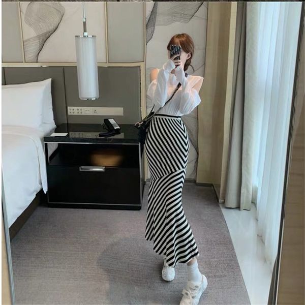 2020 spring and summer fashion strapless ladies two-piece temperament slim fit wild casual high waist + skirt, White
2020 spring and summer fashion strapless ladies two-piece temperament slim fit wild casual high waist + skirt, White