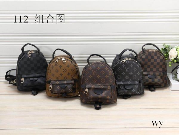 2020 hight quality women's palm springs mini backpack genuine children backpacks women printing leather mini women backpack
2020 hight quality women's palm springs mini backpack genuine children backpacks women printing leather mini women backpack