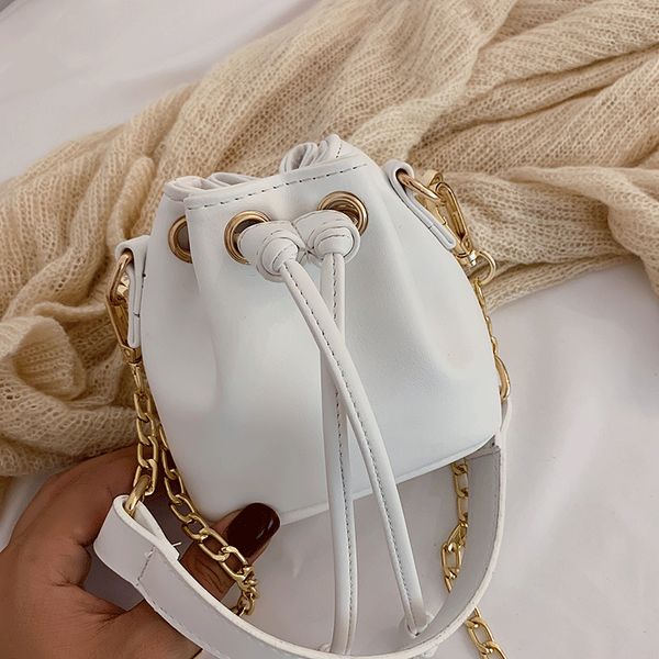 new original design fashion retro drawstring shoulder bag & elegant mini chain bucket bag width 13cm height 12cm thickness 5cm
new original design fashion retro drawstring shoulder bag & elegant mini chain bucket bag width 13cm height 12cm thickness 5cm