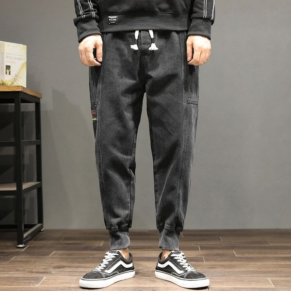 2019 men's autumn and winter new plus fertilizer to increase jeans in the waist tie loose loose harlan trousers, Blue
2019 men's autumn and winter new plus fertilizer to increase jeans in the waist tie loose loose harlan trousers, Blue