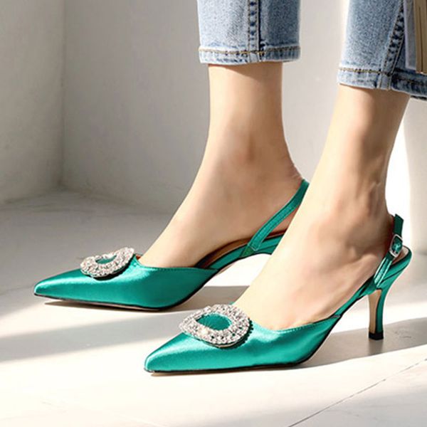 nieuwe merk ontwerp vrouwen slik luxe crystal schoenen hoge hakken puntschoen party schoenen dames jurk, Black
nieuwe merk ontwerp vrouwen slik luxe crystal schoenen hoge hakken puntschoen party schoenen dames jurk, Black