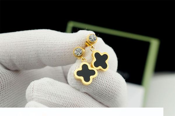 престижное письмо клевер серег повелительниц металла цветы серьги brands женщин конструктора серьги с коробкой, Golden;silver
престижное письмо клевер серег повелительниц металла цветы серьги brands женщин конструктора серьги с коробкой, Golden;silver