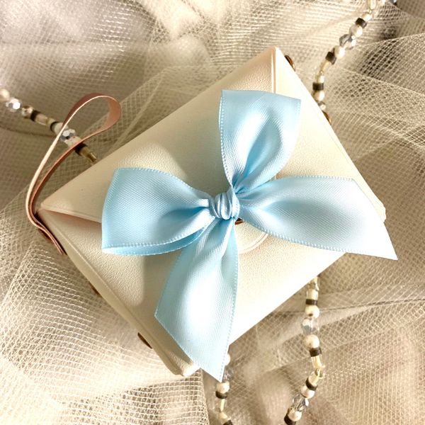 gift wrap 20pcs fashion wallet candy box mini chocolate favor packaging bags with hand baby shower favors party
gift wrap 20pcs fashion wallet candy box mini chocolate favor packaging bags with hand baby shower favors party
