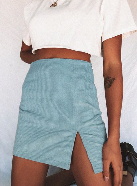 autumn and winter simple package hip retro skirt short split split high waist was thin zipper corduroy skirt, Black
autumn and winter simple package hip retro skirt short split split high waist was thin zipper corduroy skirt, Black