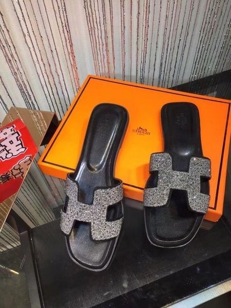 new drilling flat casual slippers black women slippers slippers drivers sandals slides sneakers leather slipper real
new drilling flat casual slippers black women slippers slippers drivers sandals slides sneakers leather slipper real