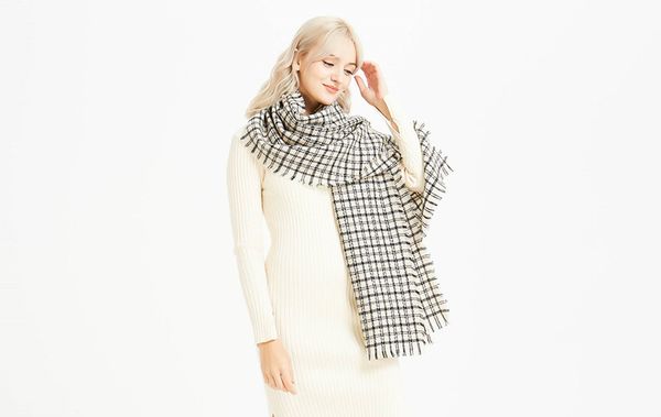 european and american scarf for women in autumn and winter, black and white plaid scarf with enlarged imitation cashmere shawl to keep warm, Black;white
european and american scarf for women in autumn and winter, black and white plaid scarf with enlarged imitation cashmere shawl to keep warm, Black;white
