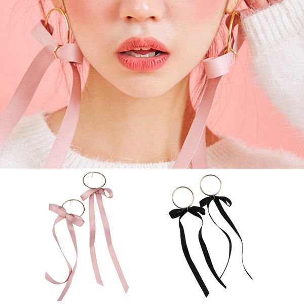 1 пара мода бантом длинные мотаться серьги высокое качество розовый черный лента падение серьги для женщин обтекаемый лук кольцо серьги, Golden;silver
1 пара мода бантом длинные мотаться серьги высокое качество розовый черный лента падение серьги для женщин обтекаемый лук кольцо серьги, Golden;silver