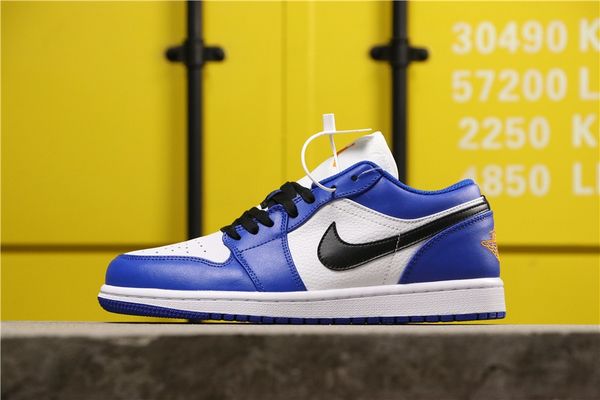 aj 1 1s j1 low hyper royal lightning 553558-401 og jumpman 2019 men sports basketball shoe mens sneakers shoes women boots new, Blue;black
aj 1 1s j1 low hyper royal lightning 553558-401 og jumpman 2019 men sports basketball shoe mens sneakers shoes women boots new, Blue;black