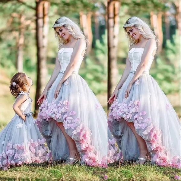 mother and daughter prom dresses strapless high low length gray tulle pink flowers plus size arabic party dress formal evening gowns, Black
mother and daughter prom dresses strapless high low length gray tulle pink flowers plus size arabic party dress formal evening gowns, Black