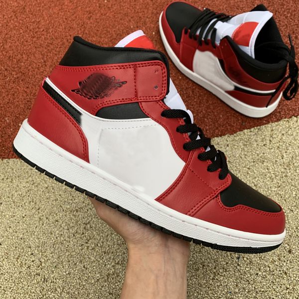 1 mid chicago black toe jumpman 1s basketball shoes with black gym red white jb-jo1mcbtbg designer shoes men schoenen basketball sneakers
1 mid chicago black toe jumpman 1s basketball shoes with black gym red white jb-jo1mcbtbg designer shoes men schoenen basketball sneakers