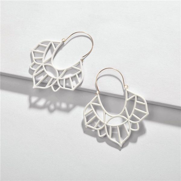 fashion-6 colors metal hollow flower frame big hoops earrings for women colored painting large earring hoops, Golden;silver
fashion-6 colors metal hollow flower frame big hoops earrings for women colored painting large earring hoops, Golden;silver