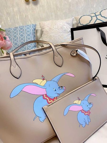 2020 бренд моды роскошь дизайнер сумки женские одно плечо портативный сумка способа письма холщовый мешок дамбо сумочку
2020 бренд моды роскошь дизайнер сумки женские одно плечо портативный сумка способа письма холщовый мешок дамбо сумочку