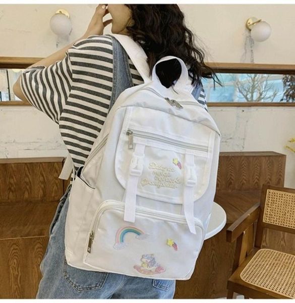 2020 new women's shoulder bag embroidery fresh large capacity travel bag fashion casual backpack ladies
2020 new women's shoulder bag embroidery fresh large capacity travel bag fashion casual backpack ladies