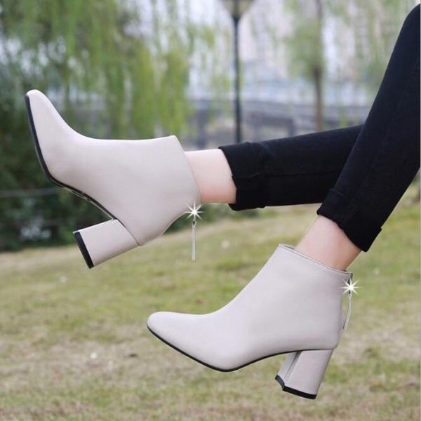 new fashion leather ankle boots women thick high heels zipper autumn winter woman shoes square heel white black 2020 
new fashion leather ankle boots women thick high heels zipper autumn winter woman shoes square heel white black 2020