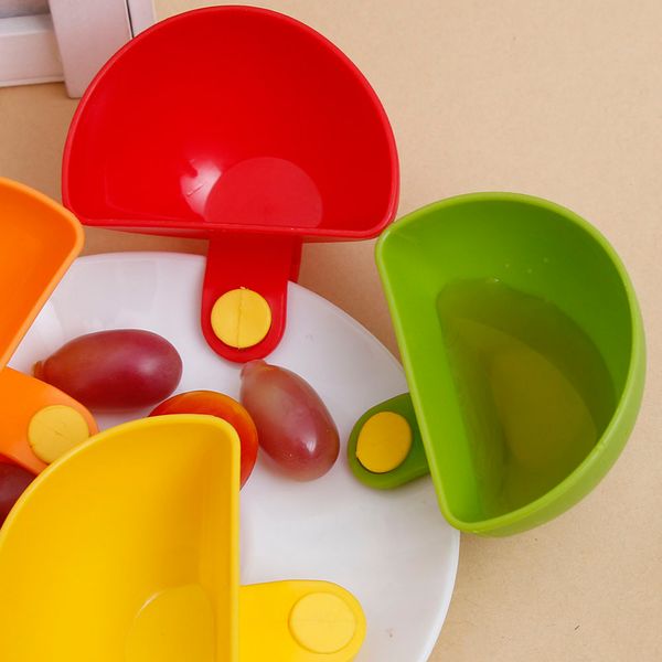 plastic dip clips kitchen bowl small dishes spice clip for tomato sauce salt sugar flavor spices holder table seasoning clip
plastic dip clips kitchen bowl small dishes spice clip for tomato sauce salt sugar flavor spices holder table seasoning clip