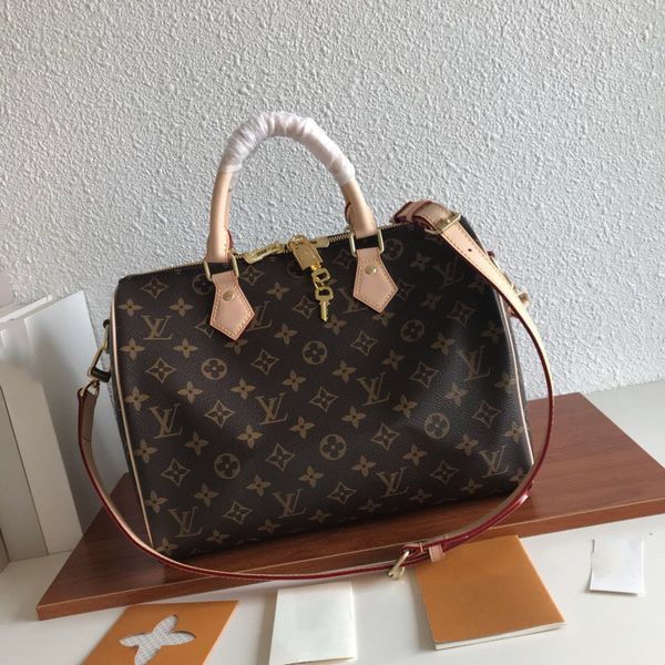 new women's one-shoulder bag 7a high-end custom quality diagonal cross bag fashion trend leisure style gold metal accessories with deta
new women's one-shoulder bag 7a high-end custom quality diagonal cross bag fashion trend leisure style gold metal accessories with deta