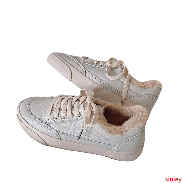 fashion designer women casual shoes triple white leather flats womens designer trainers sports sneakers size 35-40 11
fashion designer women casual shoes triple white leather flats womens designer trainers sports sneakers size 35-40 11
