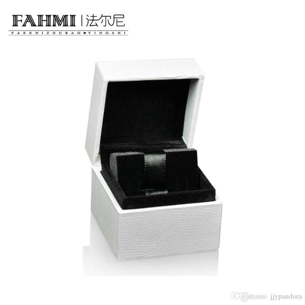 fahmi original charm ring earrings storage protective box jewelry jewelry fashion women gift gift box factory direct sales, Black;white
fahmi original charm ring earrings storage protective box jewelry jewelry fashion women gift gift box factory direct sales, Black;white