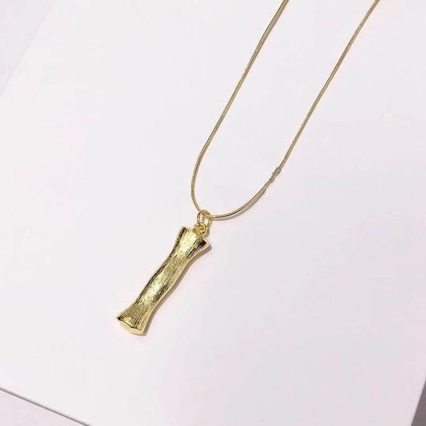 2019 luxury gold thin rope gold letther ''i' pendant necklaces women necklaces with box and dastbag, Silver
2019 luxury gold thin rope gold letther ''i' pendant necklaces women necklaces with box and dastbag, Silver