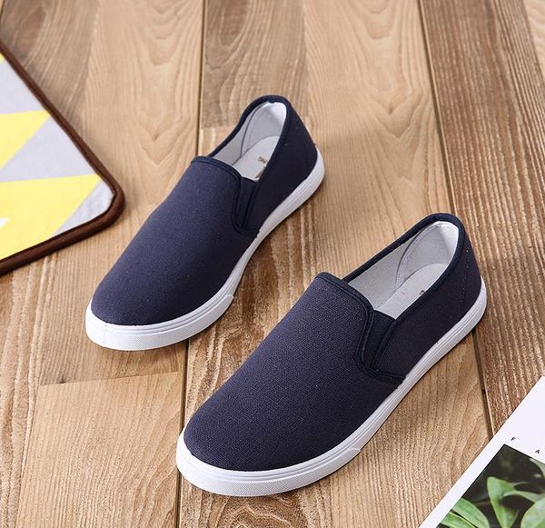 luxury designer of men's and women's general leisure sports shoes fashion walking leisure shoes, european shoes size 35-45,1, Black
luxury designer of men's and women's general leisure sports shoes fashion walking leisure shoes, european shoes size 35-45,1, Black