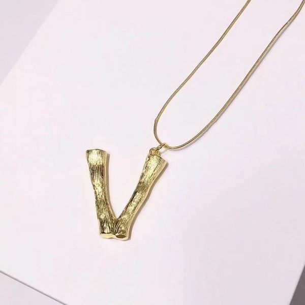 2019 new charming gold thin rope gold letther v pendant necklace customerized name women men necklace with box and dastbag, Silver
2019 new charming gold thin rope gold letther v pendant necklace customerized name women men necklace with box and dastbag, Silver