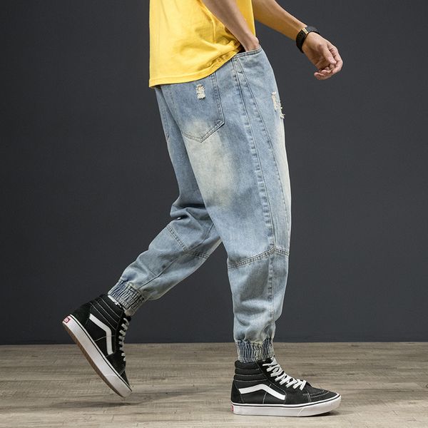 japanese fashion men jeans loose fit retro blue spliced destroyed cargo pants baggy harem jeans street hip hop men joggers
japanese fashion men jeans loose fit retro blue spliced destroyed cargo pants baggy harem jeans street hip hop men joggers