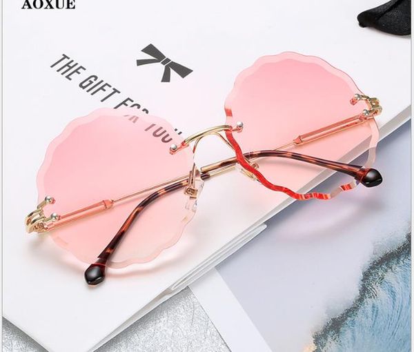 flower rimless sunglasses personality decoration fashion ladies sunglasses marine color glasses, White;black
flower rimless sunglasses personality decoration fashion ladies sunglasses marine color glasses, White;black