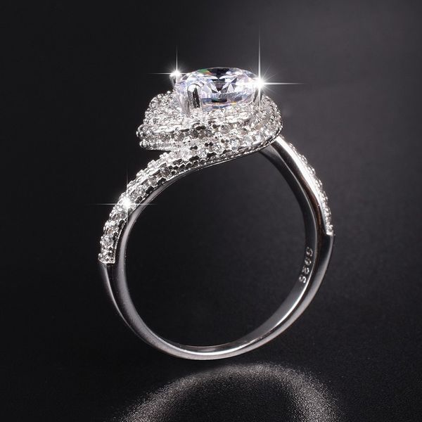 luxury real solid 100% 925 sterling silver engagement wedding rings for women round 3 carat sona diamond ring gemstone jewelry wholesale, Slivery;golden
luxury real solid 100% 925 sterling silver engagement wedding rings for women round 3 carat sona diamond ring gemstone jewelry wholesale, Slivery;golden