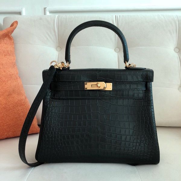2020 new designer shoulder bag chain handbag fashion totes luxury crossbody -purse genuine leather totes bags
2020 new designer shoulder bag chain handbag fashion totes luxury crossbody -purse genuine leather totes bags