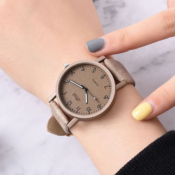 droppshiping women retro style quartz watches frosted pu leather band casual watches j55, Slivery;brown
droppshiping women retro style quartz watches frosted pu leather band casual watches j55, Slivery;brown
