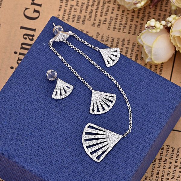european and american micro-inlaid zircon fashion fan design asymmetric silver color ladies earrings luxury temperament personality earrings, Golden
european and american micro-inlaid zircon fashion fan design asymmetric silver color ladies earrings luxury temperament personality earrings, Golden