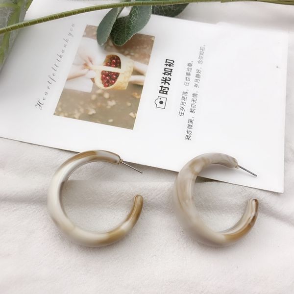 vintage simple yellow gray letter round resin hoop earrings for girl women fashion jewelry accessories, Golden;silver
vintage simple yellow gray letter round resin hoop earrings for girl women fashion jewelry accessories, Golden;silver