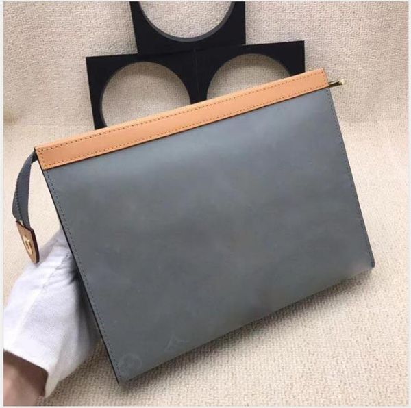 men and women real leather clutch bag designer business card holders long wallet with box 61692 w27*h21
men and women real leather clutch bag designer business card holders long wallet with box 61692 w27*h21