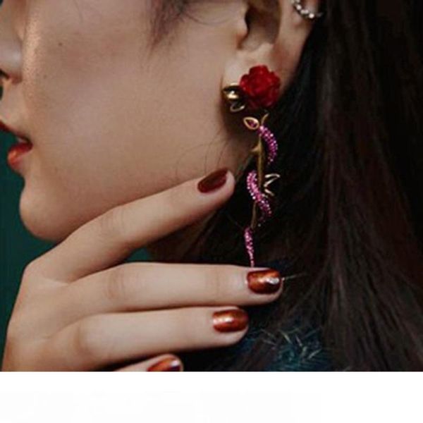 new brand red rose flower stud earrings for women vintage jewelry crystal snake earring show bijoux female party brincos, Golden;silver
new brand red rose flower stud earrings for women vintage jewelry crystal snake earring show bijoux female party brincos, Golden;silver