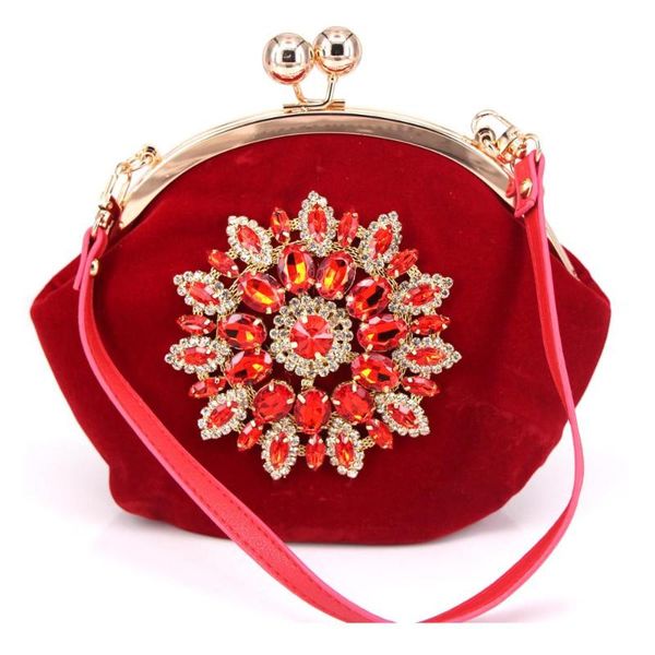 new women red velvet small evening handbag female fashion messenger bag banquet diamond hand clutch lady's dinner dress bags
new women red velvet small evening handbag female fashion messenger bag banquet diamond hand clutch lady's dinner dress bags