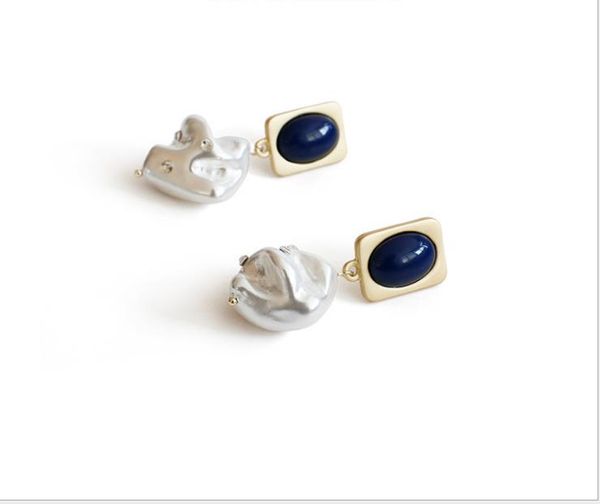 european and american special-shaped shell earrings accessories fashion trend personality pearl-inlaid drill resin earrings earrings, Golden;silver 
european and american special-shaped shell earrings accessories fashion trend personality pearl-inlaid drill resin earrings earrings, Golden;silver