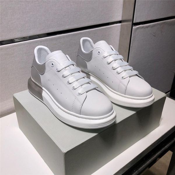 with box luxury designer casual shoes genuine leather designer couple shoes fashion designer shoes size 35-44 b100535 l14, Black
with box luxury designer casual shoes genuine leather designer couple shoes fashion designer shoes size 35-44 b100535 l14, Black