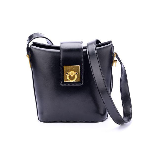 women's bag 2020 new summer leather fashion trend messenger shoulder bag simple and versatile bucket
women's bag 2020 new summer leather fashion trend messenger shoulder bag simple and versatile bucket