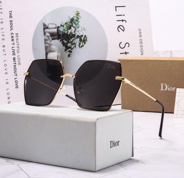 роскошные мужчины и женщины марки солнцезащитных очки мода овальных вс очки uvprotection покрытие линзы объектив зеркало бескаркасных цвет п, White;black
роскошные мужчины и женщины марки солнцезащитных очки мода овальных вс очки uvprotection покрытие линзы объектив зеркало бескаркасных цвет п, White;black