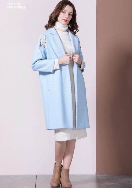 2020 осень и зима новый европейский и одежда свет вышивка средней длины свободно пальто американских женщин, Black
2020 осень и зима новый европейский и одежда свет вышивка средней длины свободно пальто американских женщин, Black