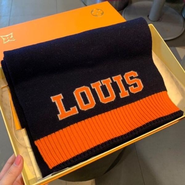 designer scarf for man and women letter sport scarf size :30*180cm size :30*180cm color navy, black, grey, White
designer scarf for man and women letter sport scarf size :30*180cm size :30*180cm color navy, black, grey, White