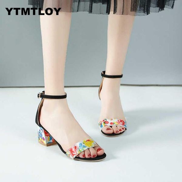 female fashion hollow with sandals summer women pumps shoes women high-heels crystal ankle strap zapatos mujer printing, Black
female fashion hollow with sandals summer women pumps shoes women high-heels crystal ankle strap zapatos mujer printing, Black