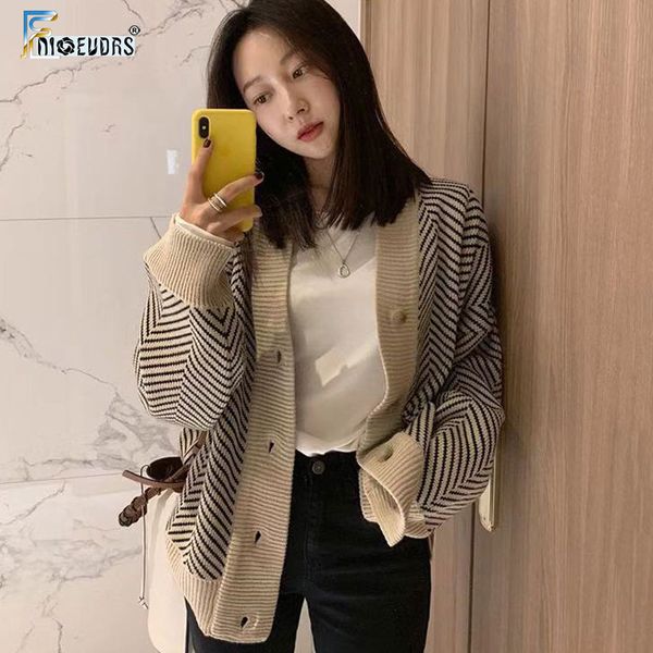 2020 spring winter coat sweater women long sleeve korea japan preppy style design v neck button cardigan knit sweater j21, White
2020 spring winter coat sweater women long sleeve korea japan preppy style design v neck button cardigan knit sweater j21, White