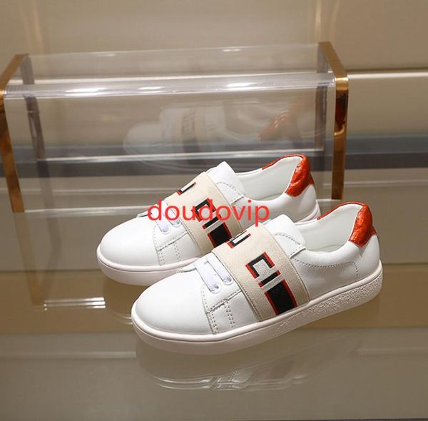 hococal utumn and winter new children's shoes wild sports small children and men with the same paragraph casual white shoes wholesale, Black;red
hococal utumn and winter new children's shoes wild sports small children and men with the same paragraph casual white shoes wholesale, Black;red