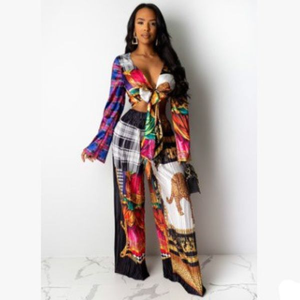 v-neck fashion long sleeve t-shirt work vintage designer luxury two pieces for women, White
v-neck fashion long sleeve t-shirt work vintage designer luxury two pieces for women, White