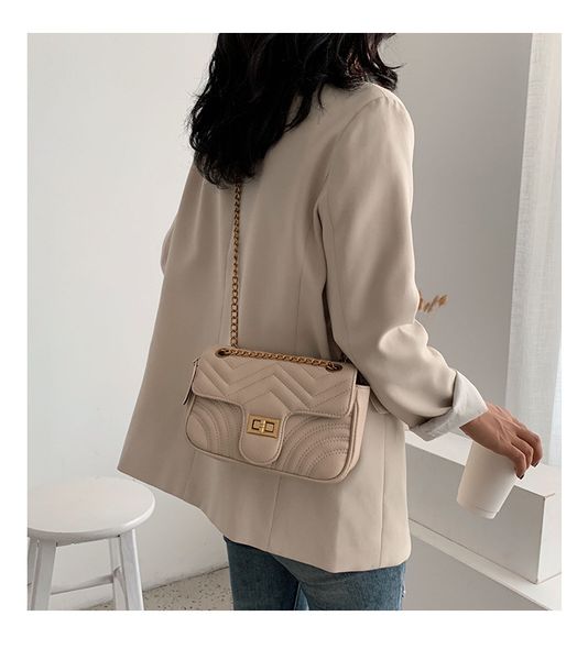 solid color fashion retro new shoulder bag pu leather small square bag casual korean female messenger bag
solid color fashion retro new shoulder bag pu leather small square bag casual korean female messenger bag