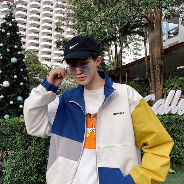 2019 spring and summer new men's youth japanese version harajuku style couple loose casual two-color stitching large size jacket, Black;brown 
2019 spring and summer new men's youth japanese version harajuku style couple loose casual two-color stitching large size jacket, Black;brown